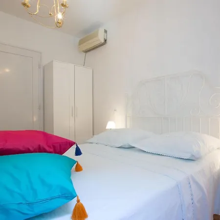  Aloise Apartment In Old Town Center
