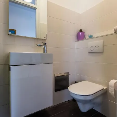Aloise Apartment In Old Town Center Gasthof 4*